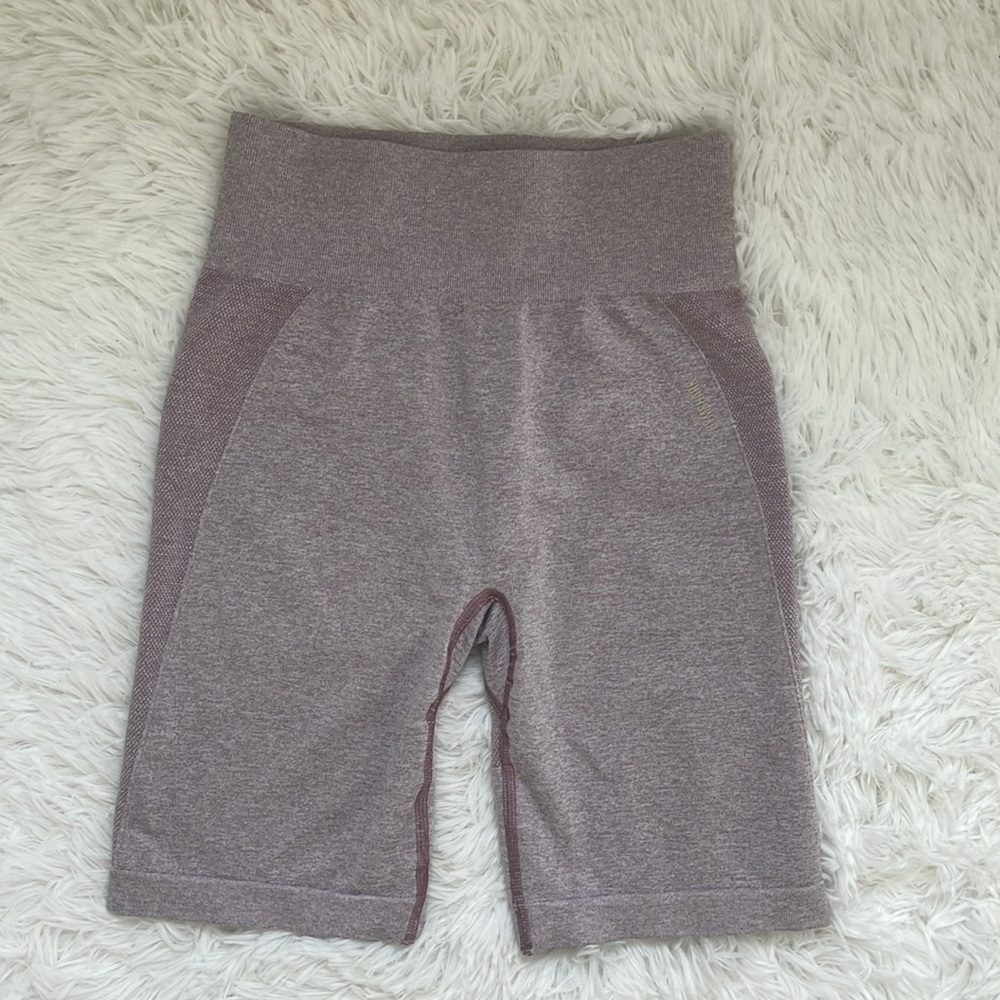 Gymshark Flex Biker Shorts in Size Medium Seamless and Contouring Workout Shorts